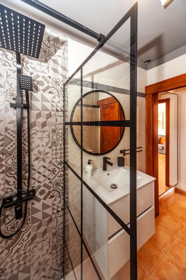 Luxury Suite Ocean Views Tías Екстериор снимка